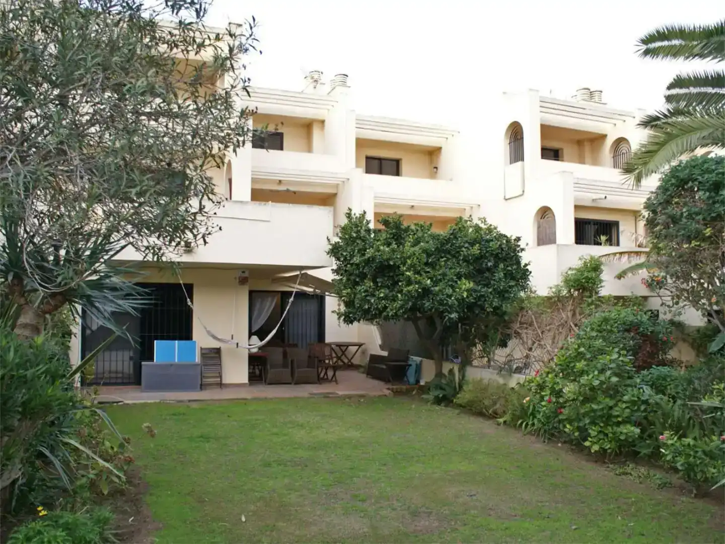 Vista exterior de Apartamento en venta en Sotogrande con Aire acondicionado, Piscina y Balcón