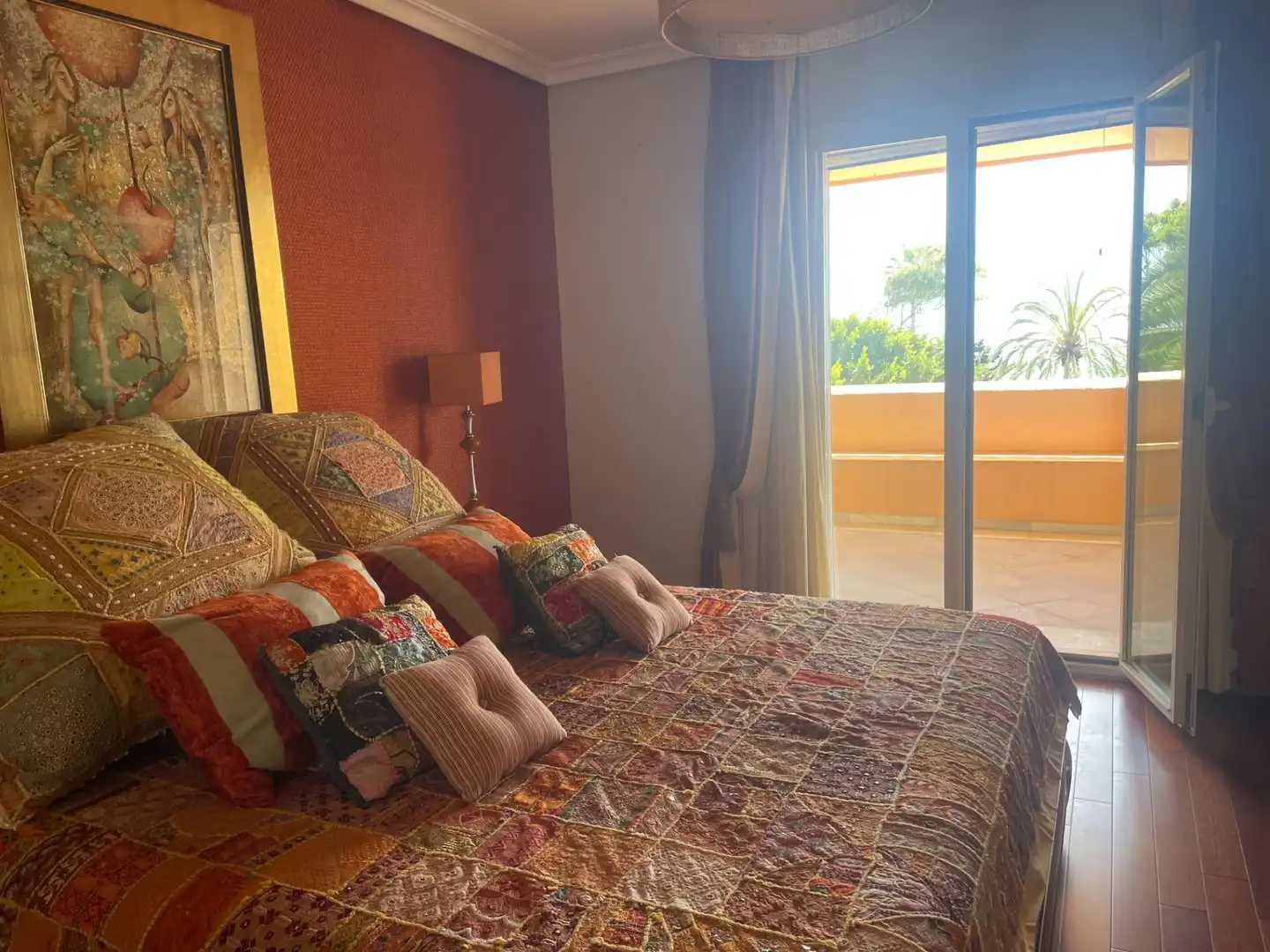 Dormitori de Casa o xalet en venda en Estepona amb Aire condicionat, Terrassa i Traster