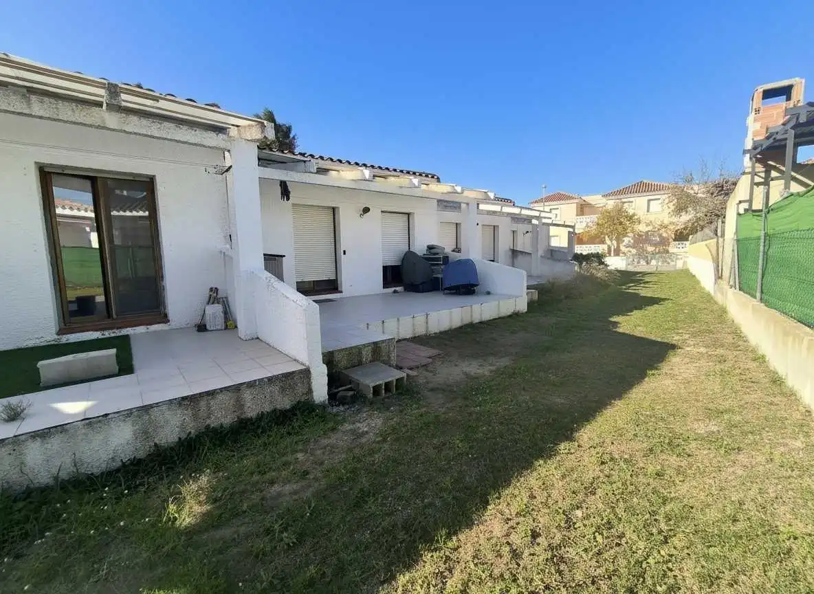 Außenansicht von Residential zum Verkauf in Deltebre