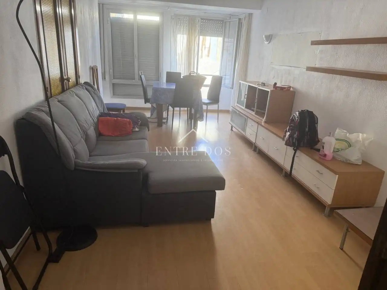 Wohnung zur Miete in Calle Ramón y Cajal, Hospital - Plaza del Real