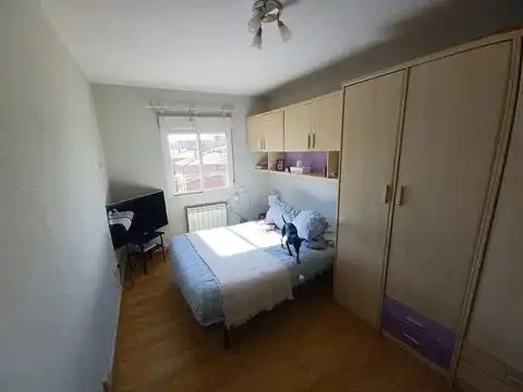 Bedroom of Flat for sale in  Madrid Capital  with Air Conditioner