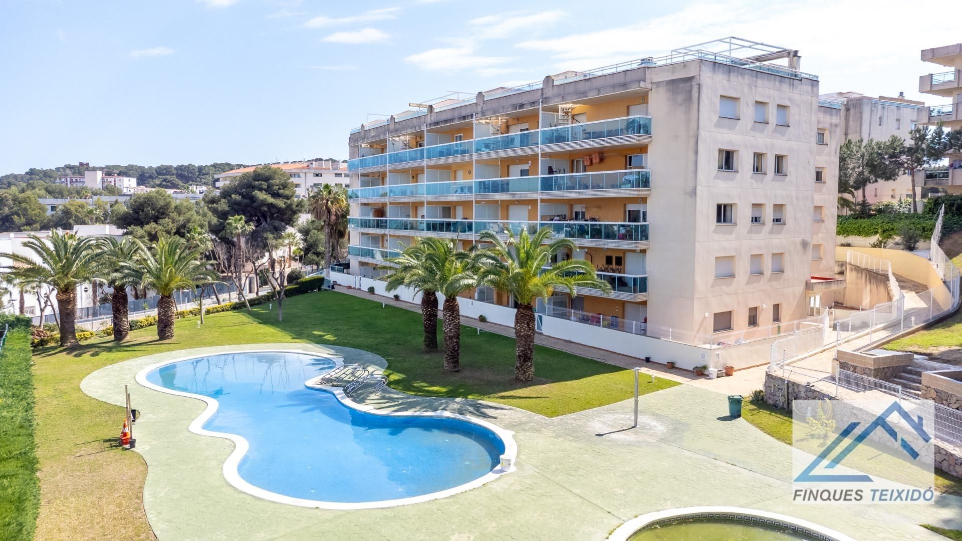 Exterior view of Flat for sale in Salou  with Air Conditioner, Terrace and Community pool