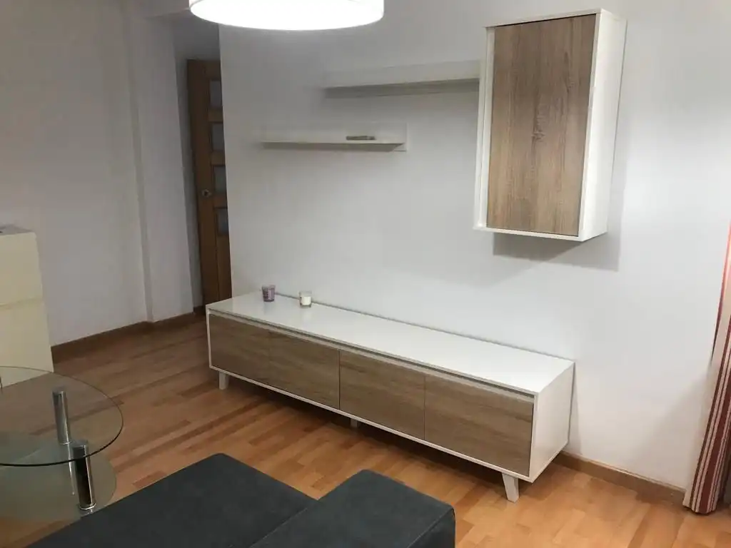 Flat for rent in Carrer de Pere Cabanes, 56, Torrefiel