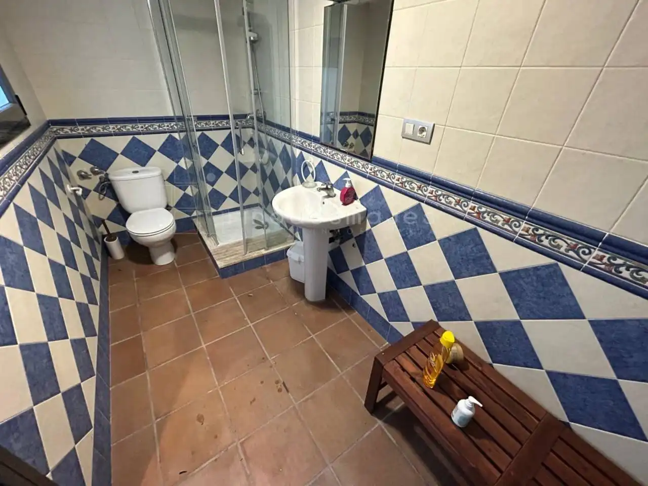 Bathroom of Houses for sale in Castelldefels  with Air Conditioner, Heating and Private garden
