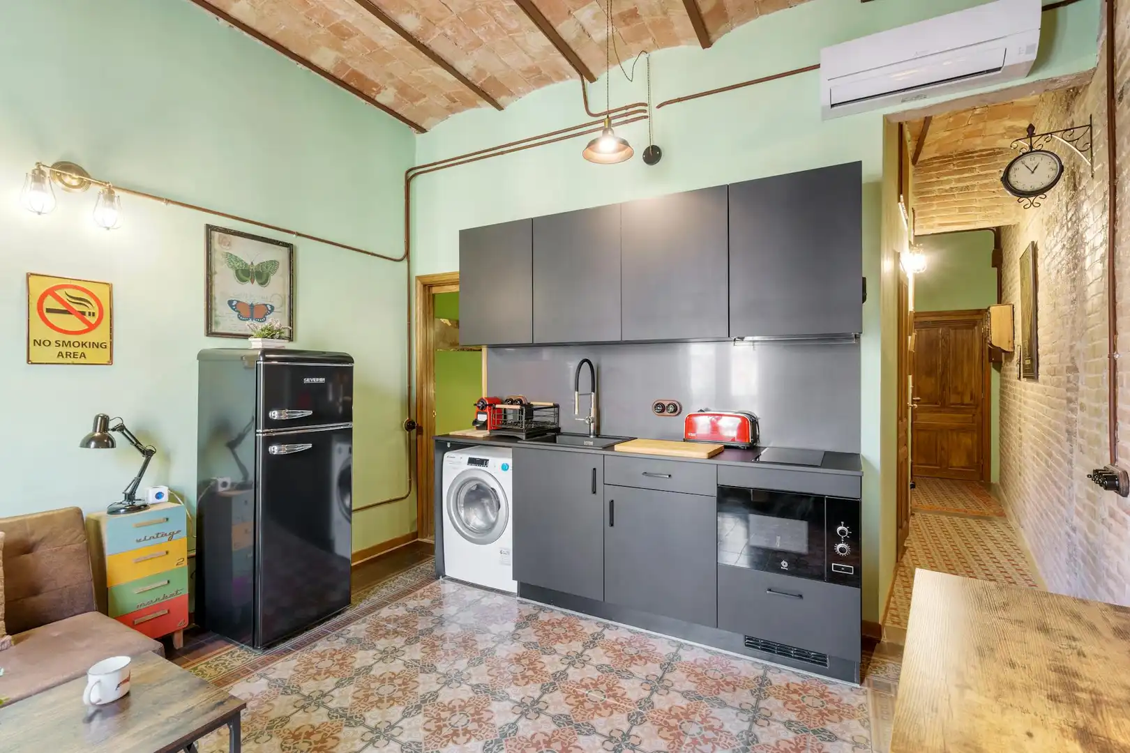 Kitchen of Flat for rent in Barcelona  with Air Conditioner, Heating and Furnished