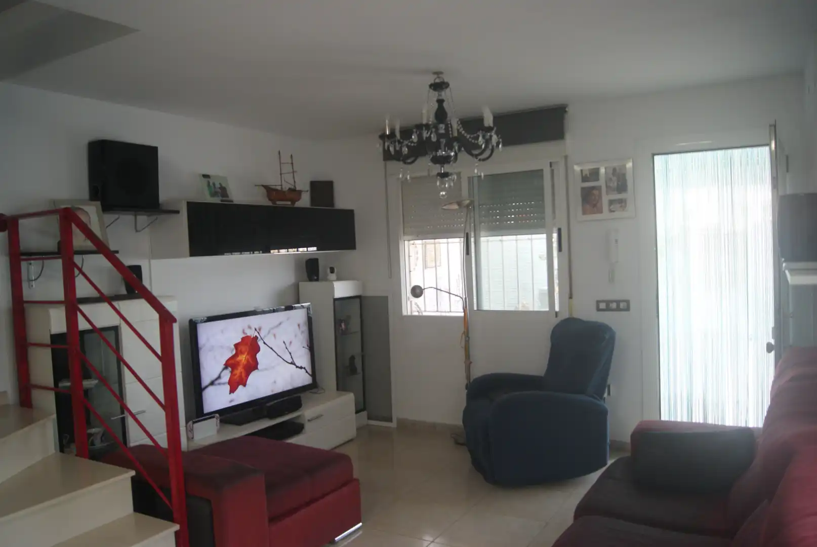 Sala d'estar de Casa adosada en venda en Almazora / Almassora amb Aire condicionat, Terrassa i Piscina comunitària