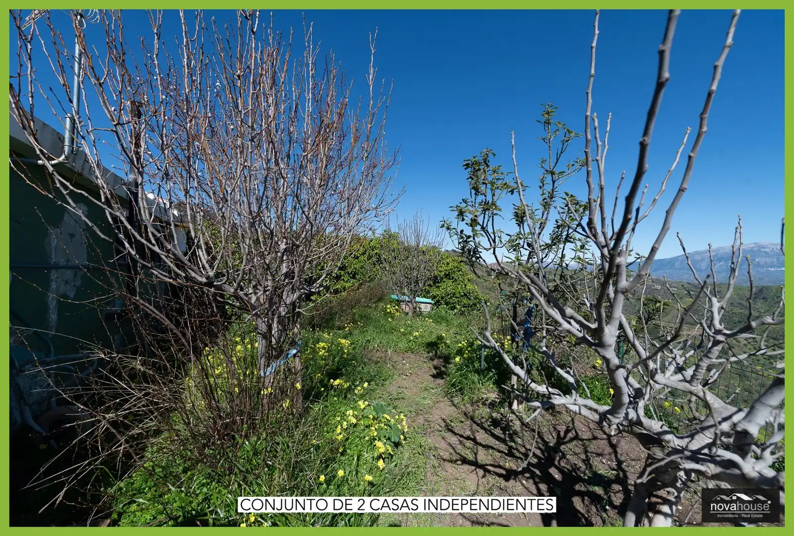 Houses for sale in Moclinejo