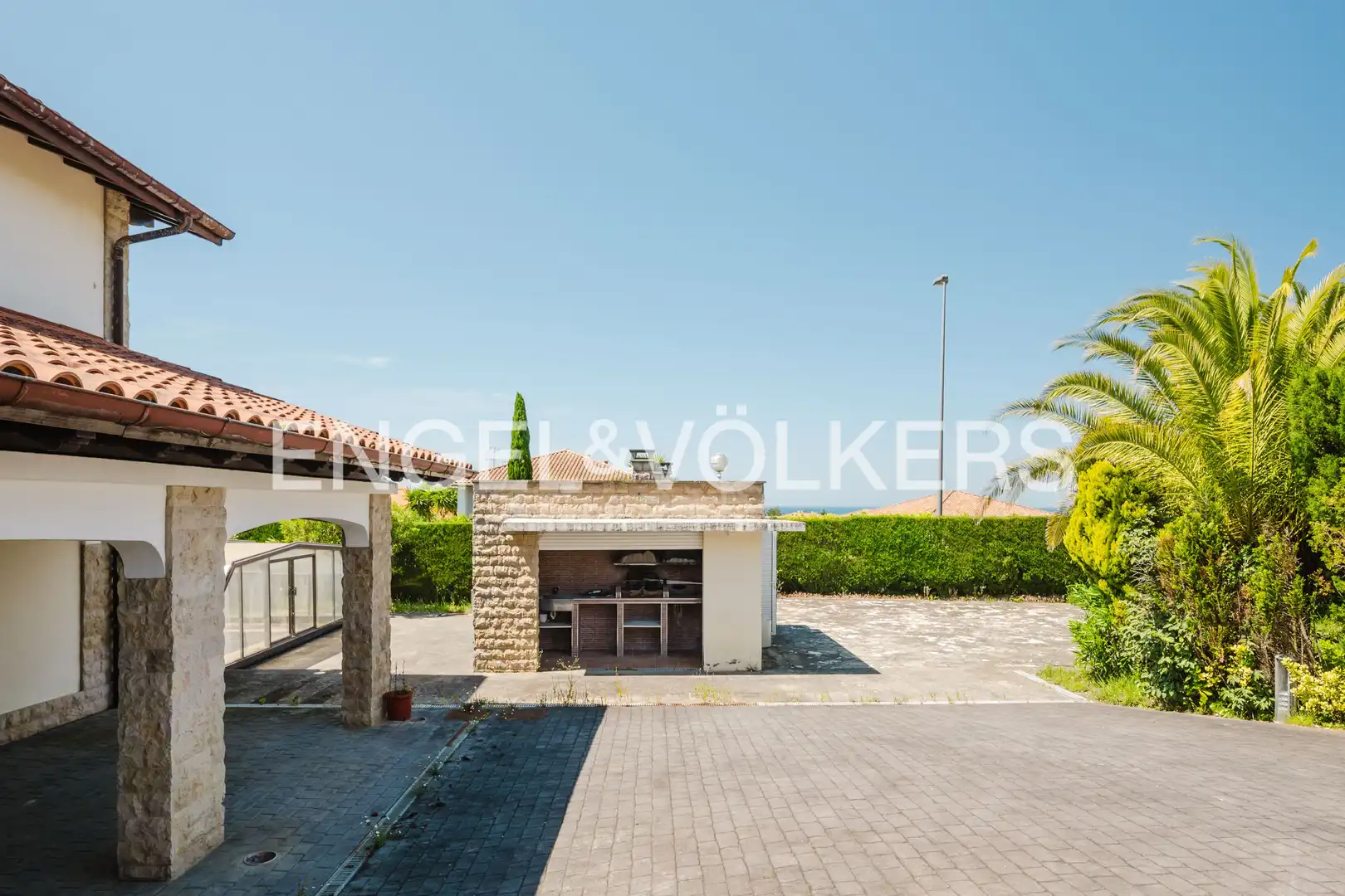 Terraza de Finca rústica en venta en Hendaye con Aire acondicionado, Calefacción y Jardín privado