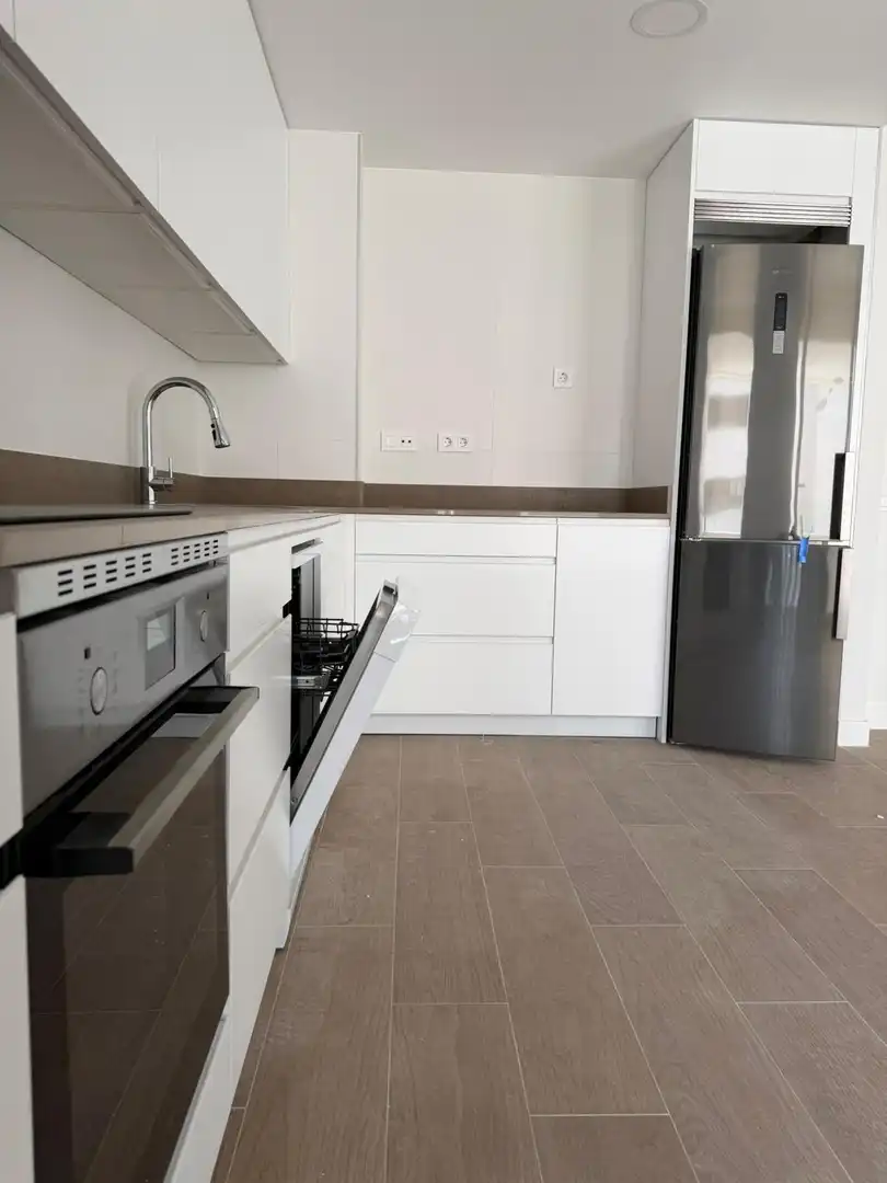 Küche von Wohnung zur Miete in Tres Cantos mit Heizung, Terrasse und Balkon