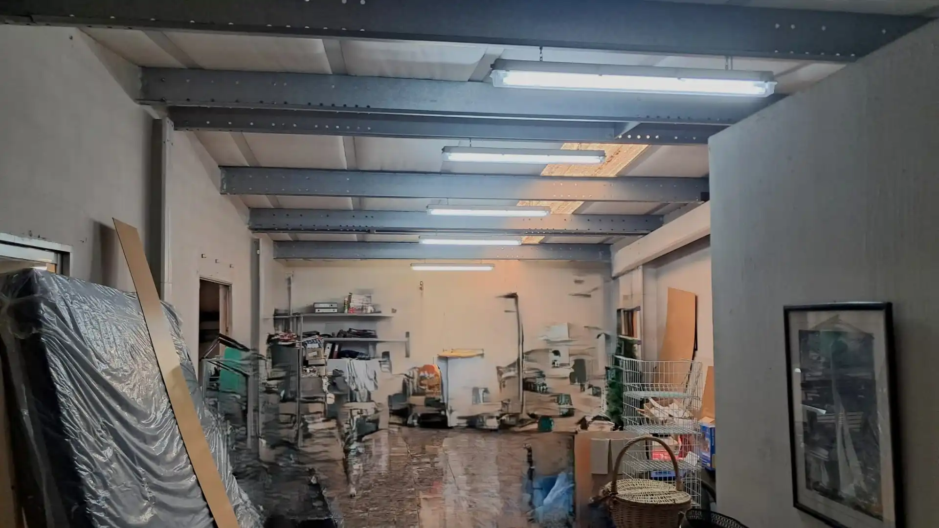 Industrial building for sale in Carrer del Vapor, imagen 17