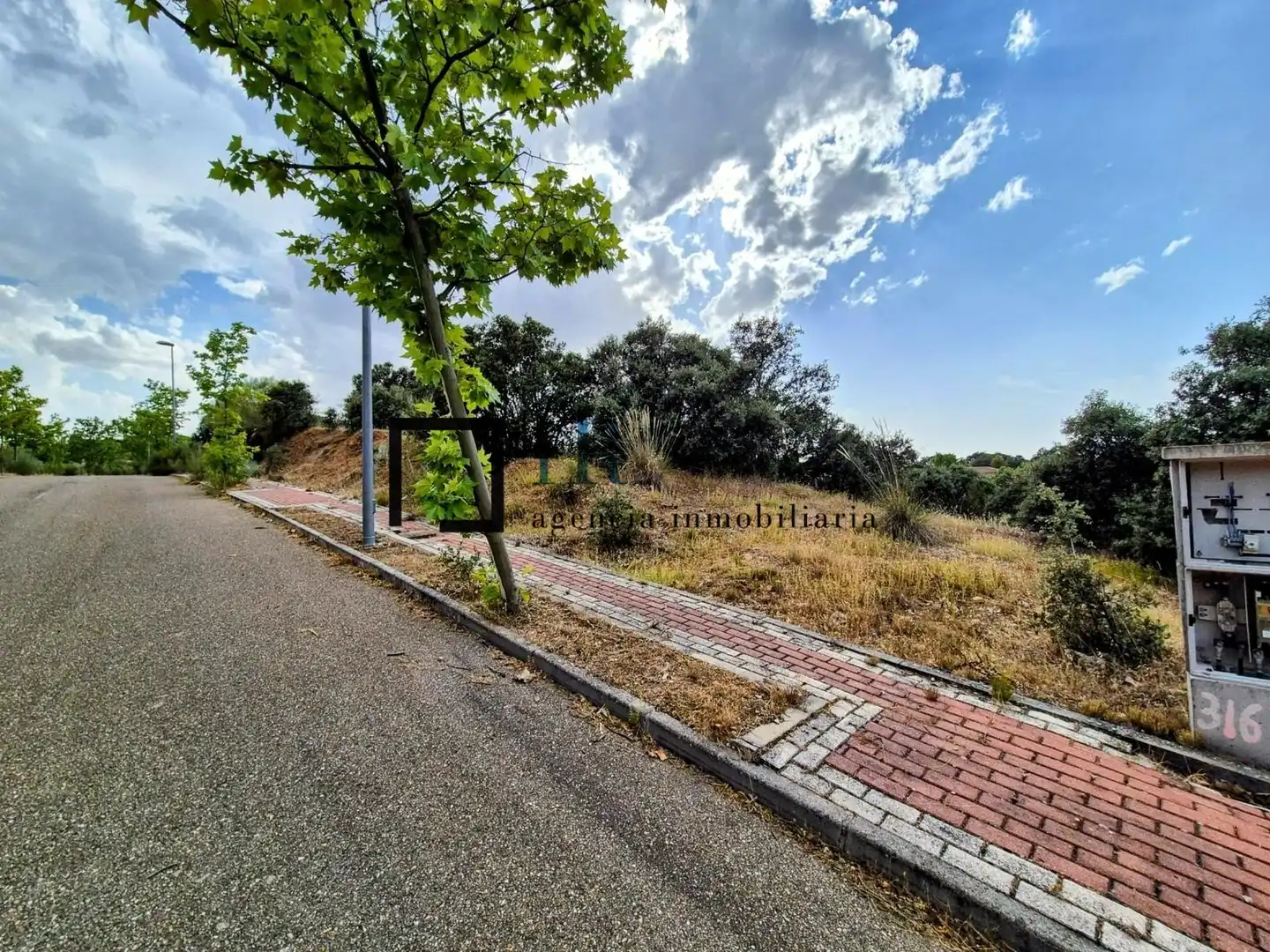 Terreny residencial en venda a Los Cigarrales - La Bastida