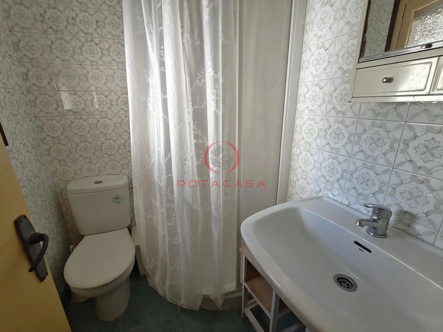 Bathroom of Flat for sale in Rota