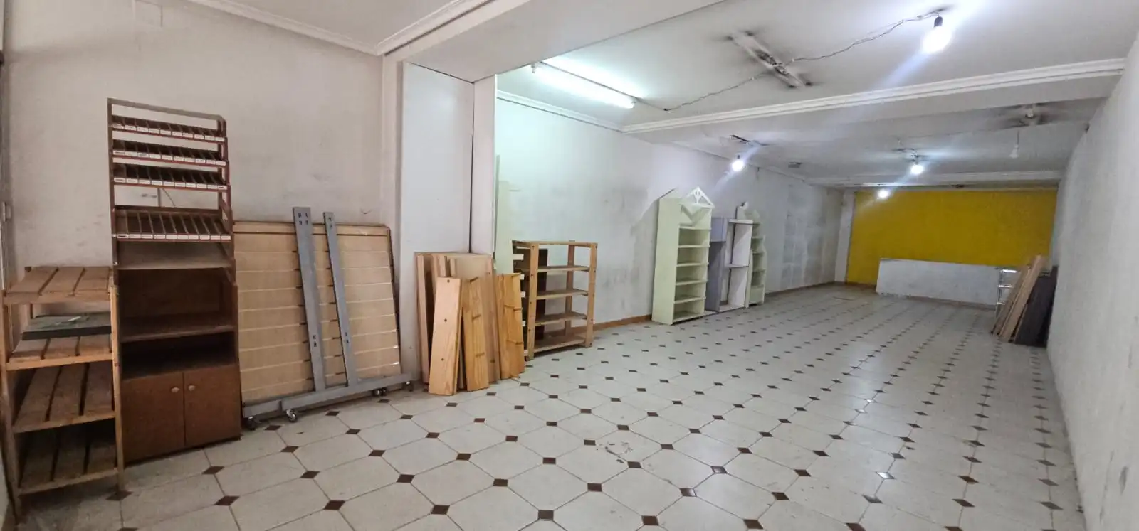Business premises for sale in Avenida Primero de Mayo, imagen 12