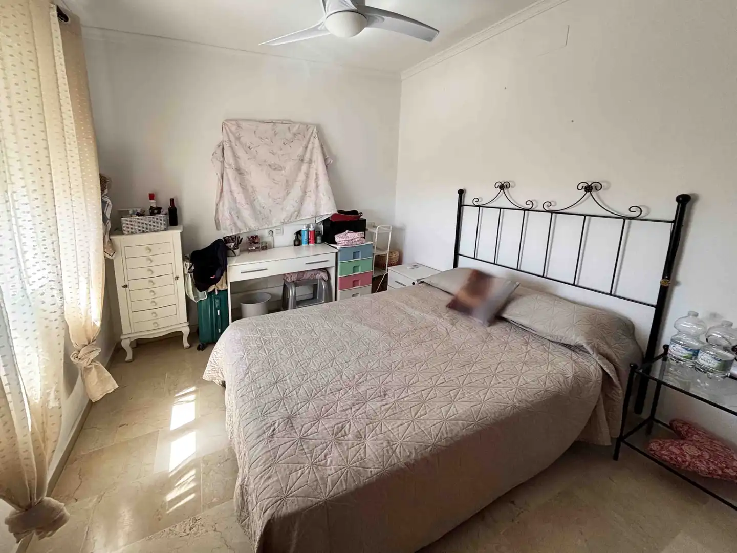 Dormitori de Casa adosada en venda en Benalup-Casas Viejas amb Aire condicionat, Calefacció i Terrassa
