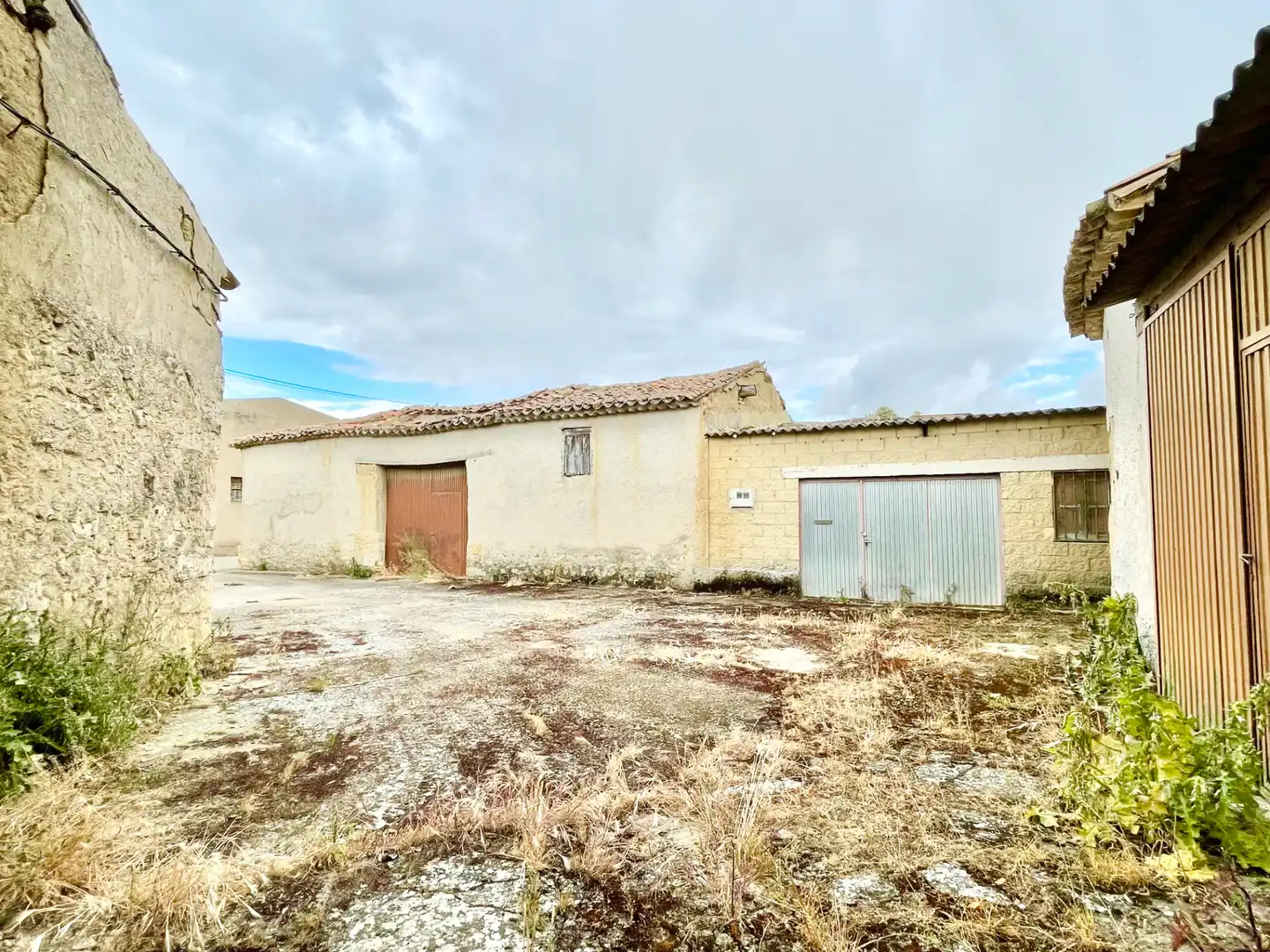 Finca rústica en venda en Villalonso amb Moblat