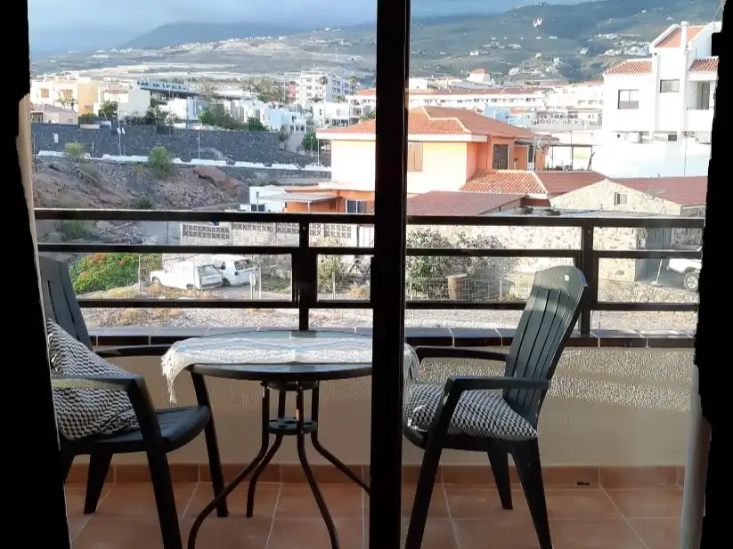 Estudio con piscina en venta en Avenida Adeje 300 10, imagen 3