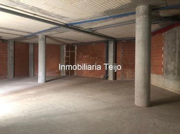 Local comercial en venta en A Malata - Catabois - Ciudad Jardín