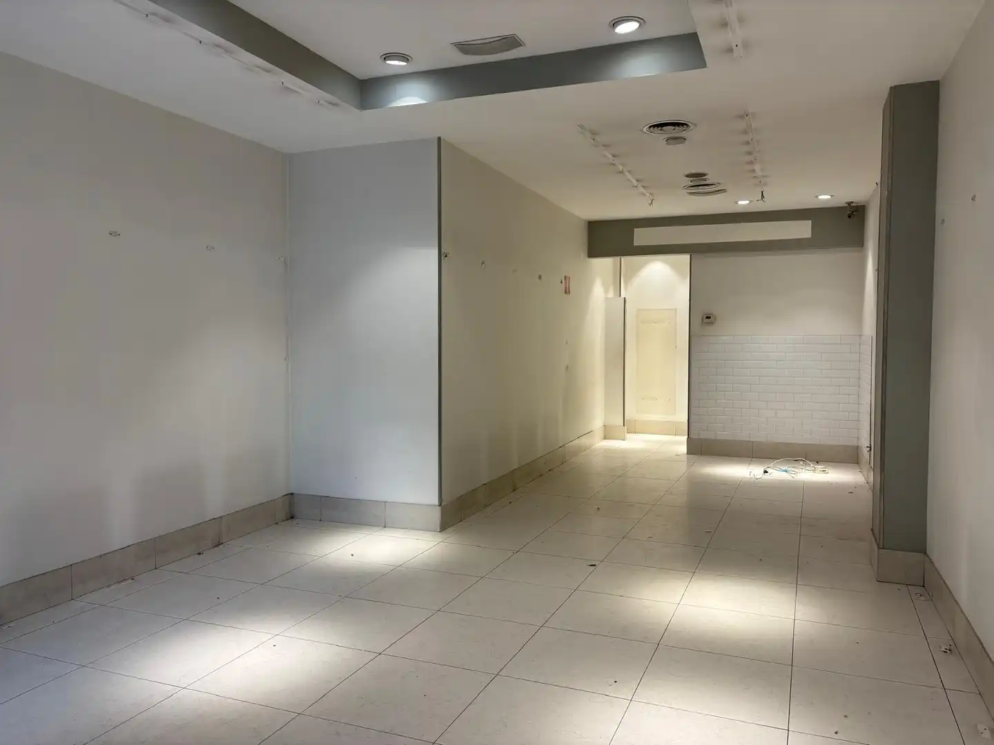 Local commercial à vendre à Calle Bebricio 30, imagen 4