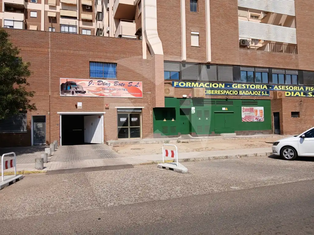 Garage for rent in Badajoz