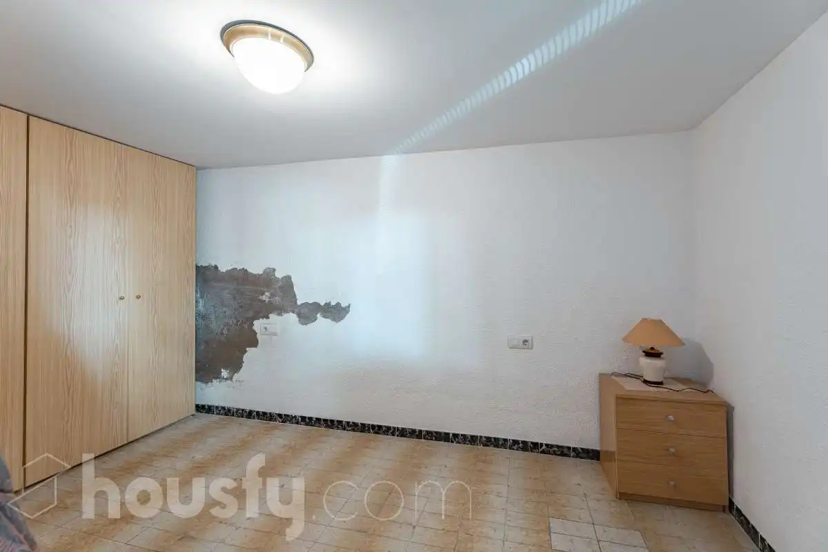 Habitación de Casa o chalet en venta en Sabadell con Calefacción, Terraza y Trastero