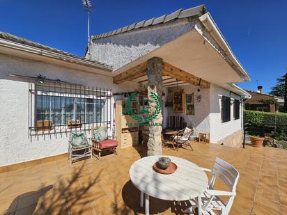 Jardí de Casa o xalet en venda en Pedrezuela amb Calefacció, Jardí privat i Terrassa