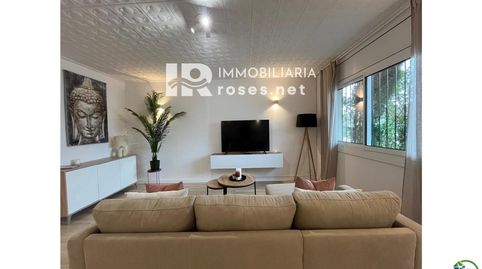 Foto 3 de Pis en venda a Poblat Tipic, Moxó - Sant Mori, Empuriabrava