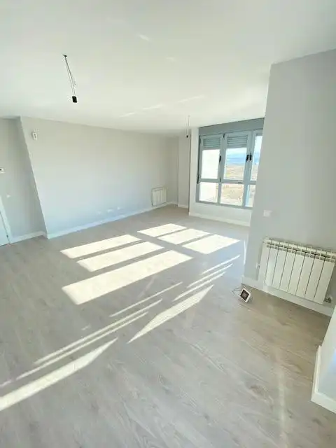 Habitación de Piso en venta en Alovera con Calefacción, Trastero y Piscina