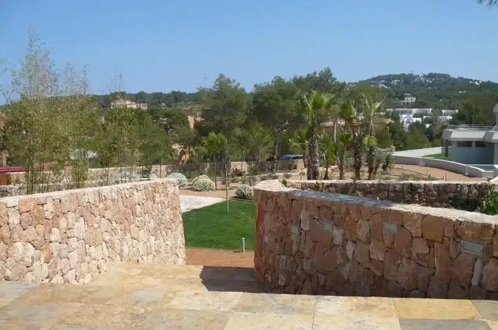 Terrasse von Wohnung zur Miete in Sant Josep de sa Talaia mit Klimaanlage, Heizung und Privatgarten