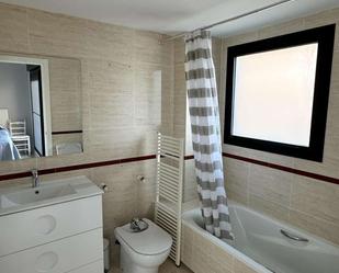 Bathroom of Apartment to share in El Puig de Santa Maria  with Air Conditioner and Terrace