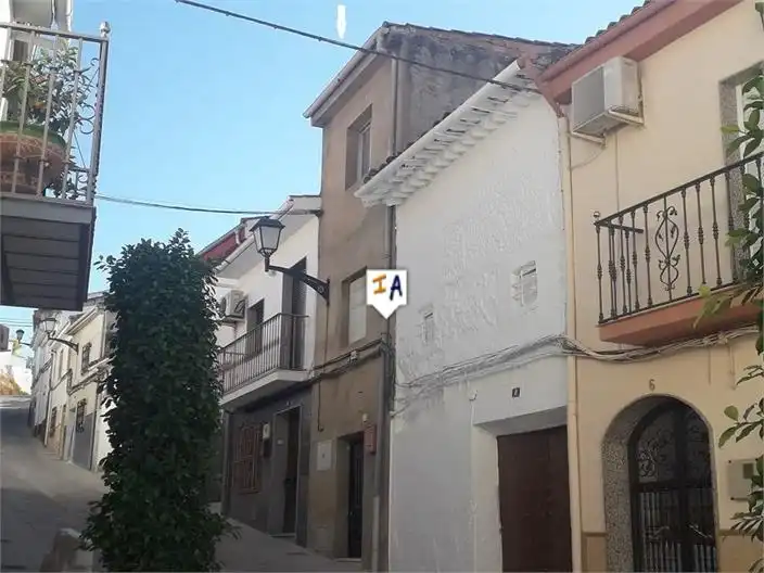 Terraced house for sale in Alcaudete