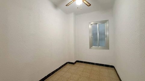 Foto 3 de Piso en venta en Calle Martí I Codolar, Santa Eulàlia, L'Hospitalet de Llobregat