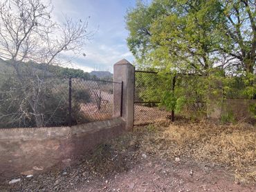 Terreno residencial en venta en Calle Huerto El Parrillas 80