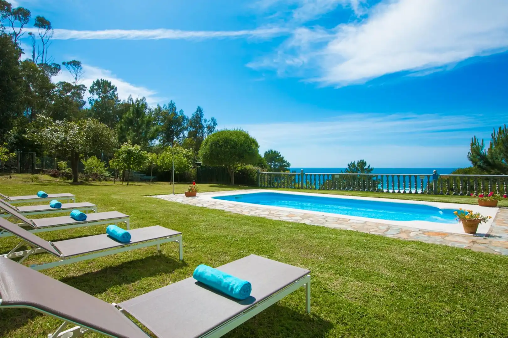 Garden of Houses for rent in Oia  with Heating, Private garden and Parquet flooring
