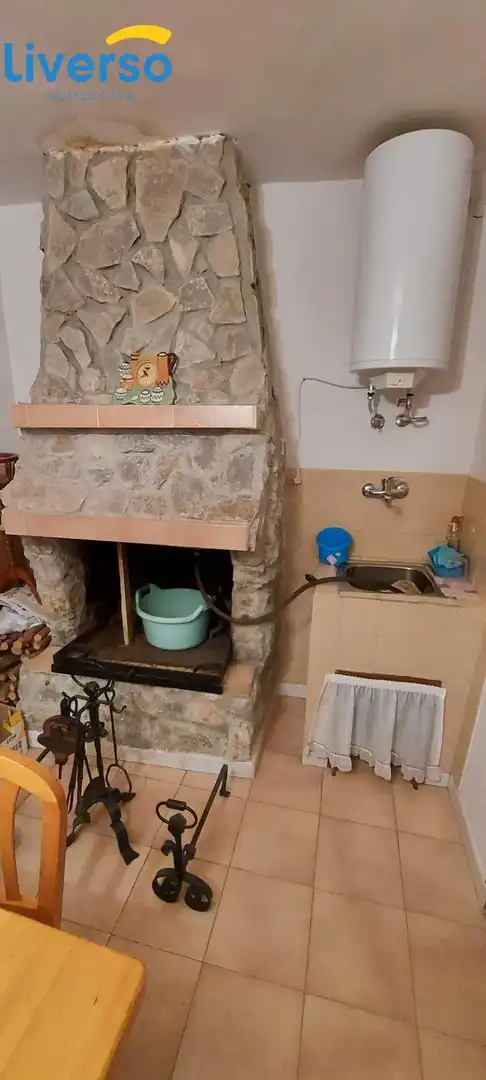 Cocina de Finca rústica en venta en Huerta de Rey con Calefacción, Trastero y Amueblado