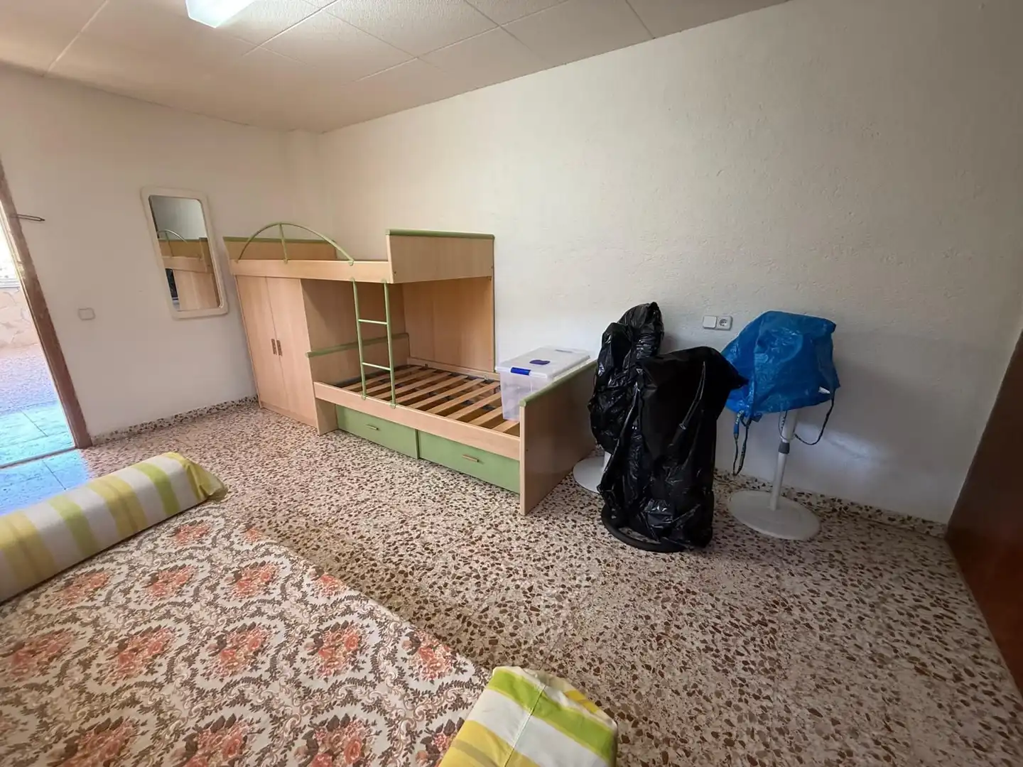 Dormitori de Casa o xalet en venda en Vallgorguina amb Calefacció, Terrassa i Piscina