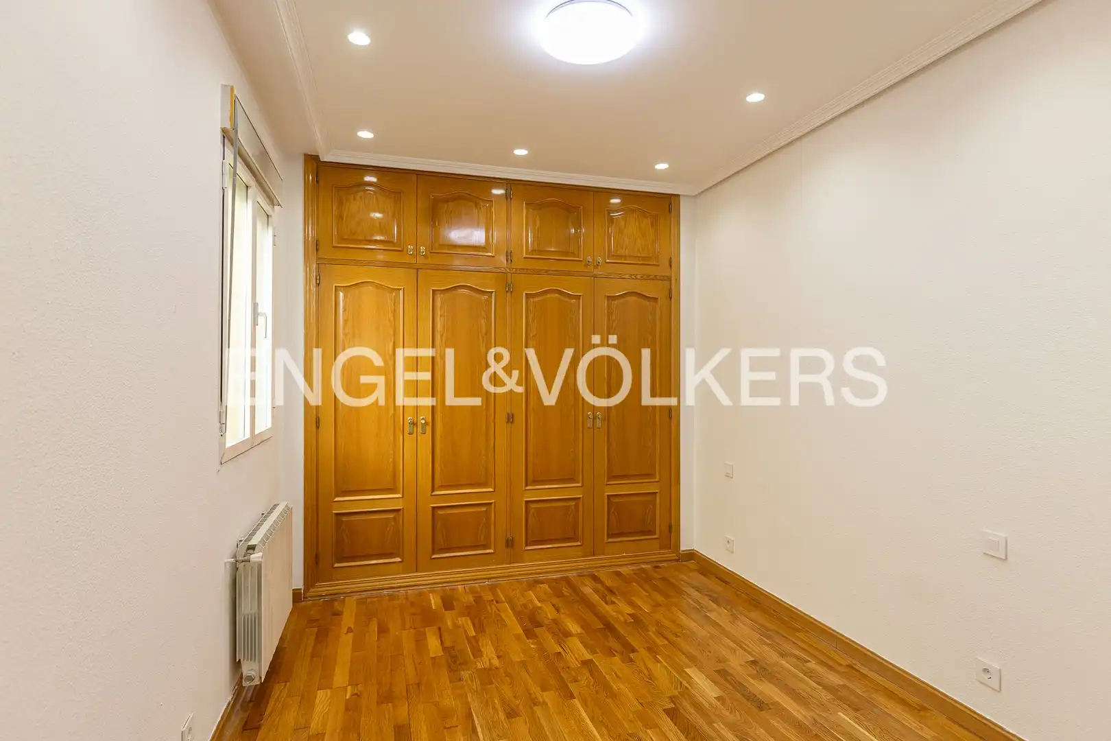Flat for rent in Madrid  with Heating