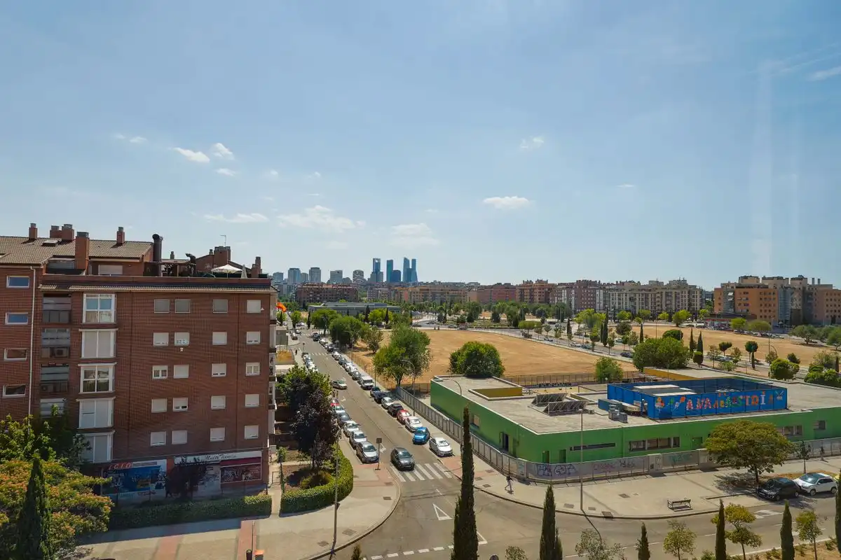 Flat with pool for sale in C. de Américo Castro, imagen 43