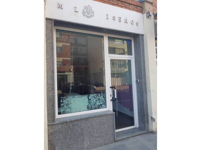 Local comercial en Alquiler en Padre Mendez en Nueva Andalucía