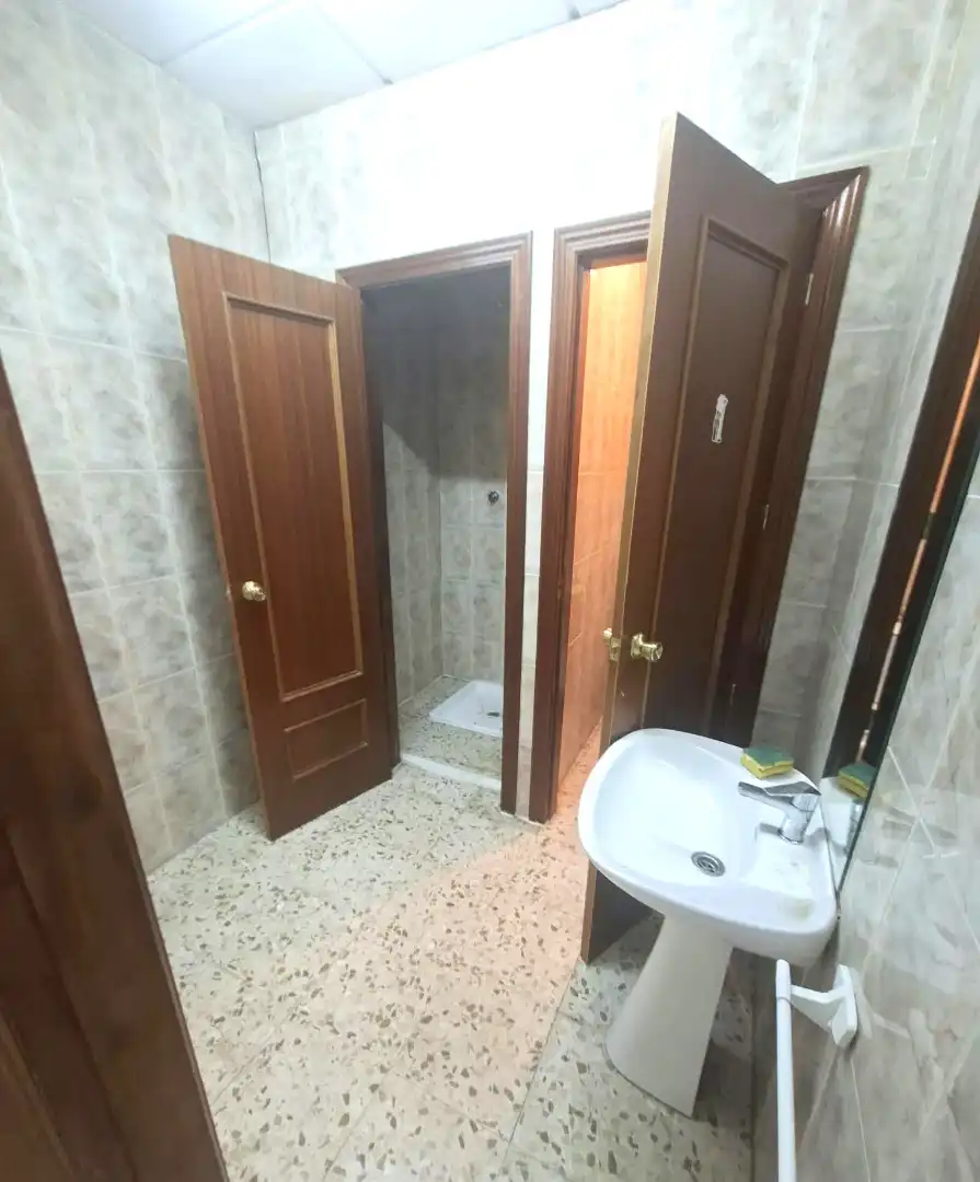 Baño de Nave industrial de alquiler en Sur