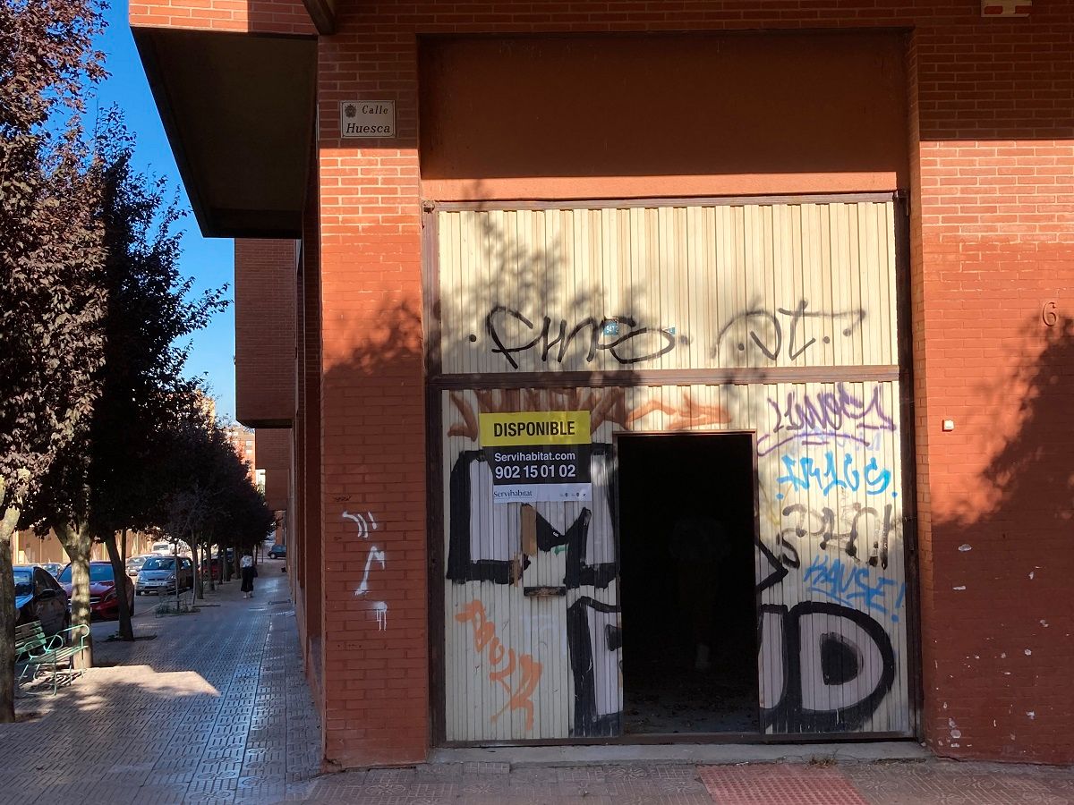 Exterior view of Premises for sale in Burgos Capital  with Heating