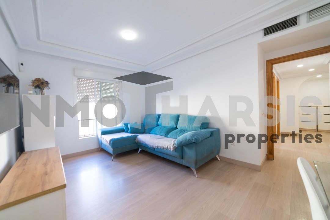 Sala d'estar de Apartament en venda en  Almería Capital amb Aire condicionat, Calefacció i Balcó
