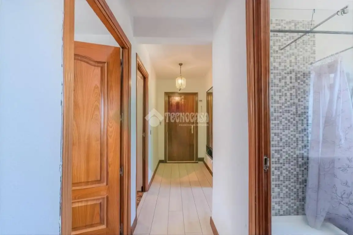 Flat for sale in Madrid  with Air Conditioner, Heating and Terrace