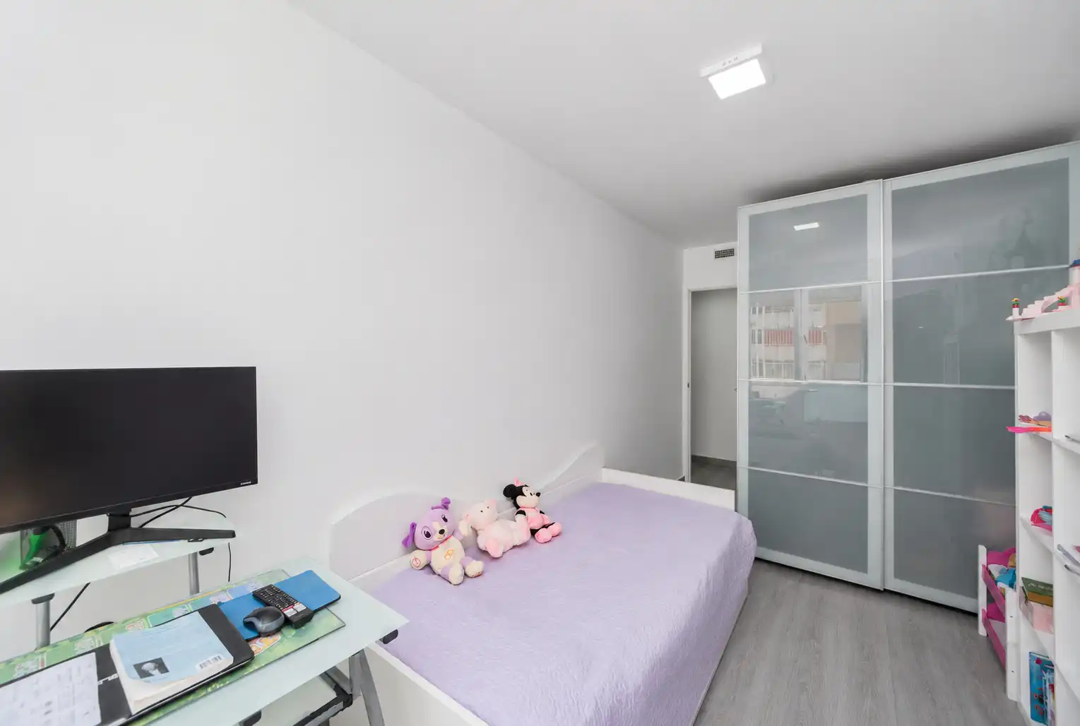 Piso con ascensor en venta en Avenida de la Onu, imagen 5