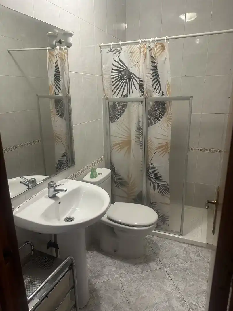 Baño de Piso en venta en Plasenzuela con Amueblado