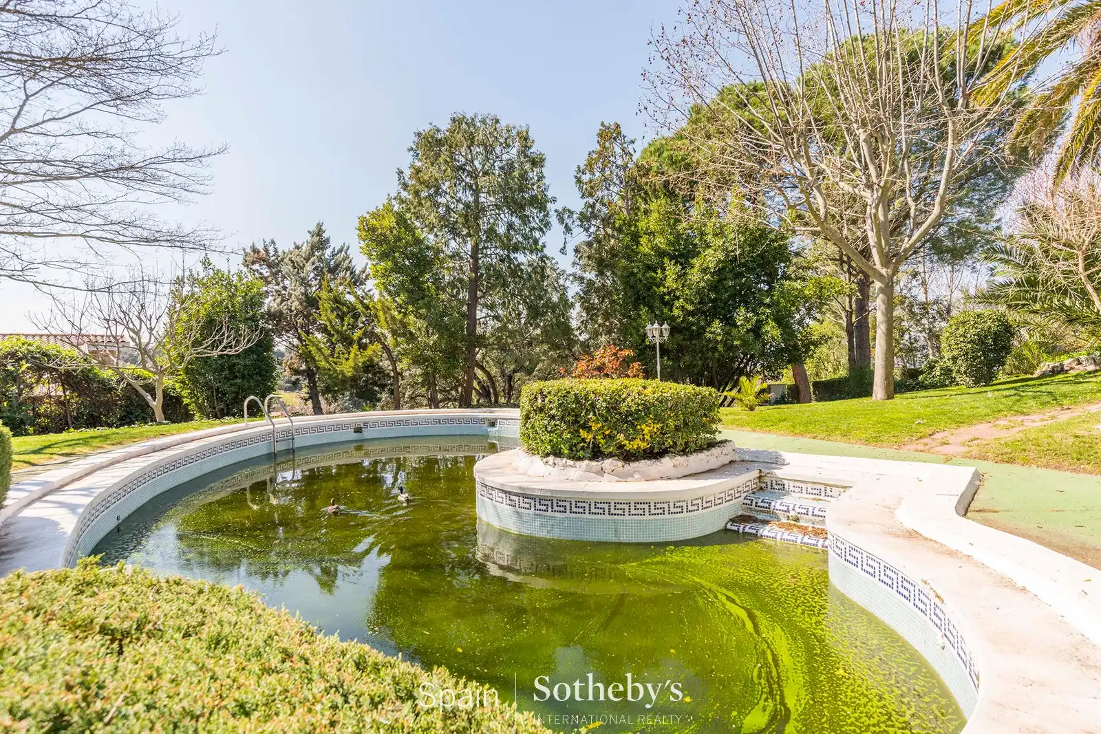 Piscina de Casa o chalet en venta en Algete con Aire acondicionado, Calefacción y Terraza