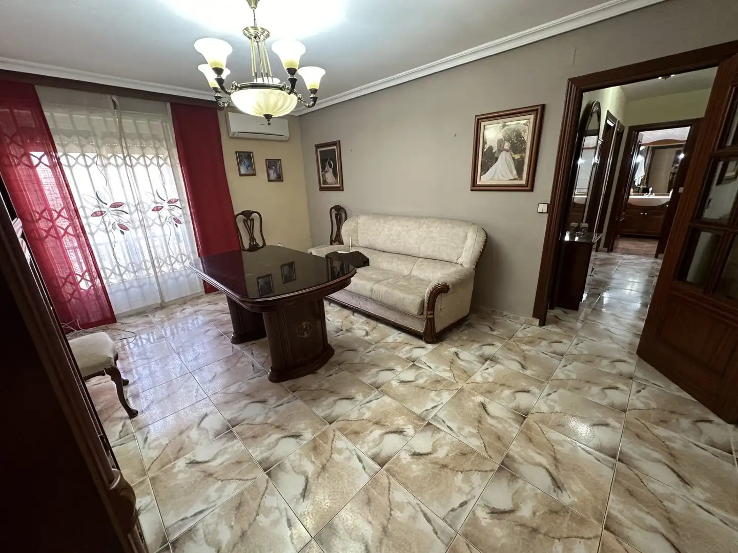 Wohnzimmer von Wohnung zum Verkauf in Linares mit Klimaanlage und Heizung
