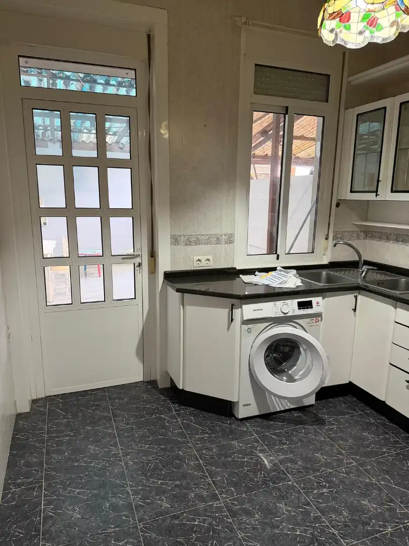 Cocina de Piso en venta en Carballo con Terraza, Horno y Lavadora