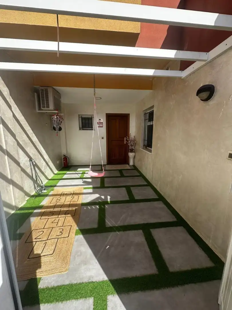 Casa adosada en venta en Santa Lucía de Tirajana con Amueblado, Microondas y TV