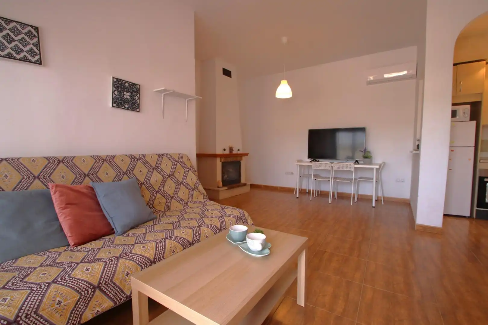 Sala d'estar de Pis en venda en Sorbas amb Aire condicionat, Jardí privat i Terrassa