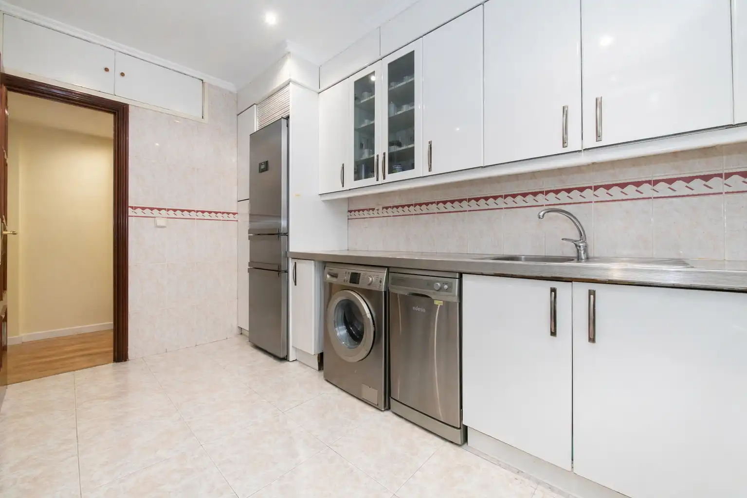 Kitchen of Flat for sale in Alcobendas  with Air Conditioner, Heating and Furnished